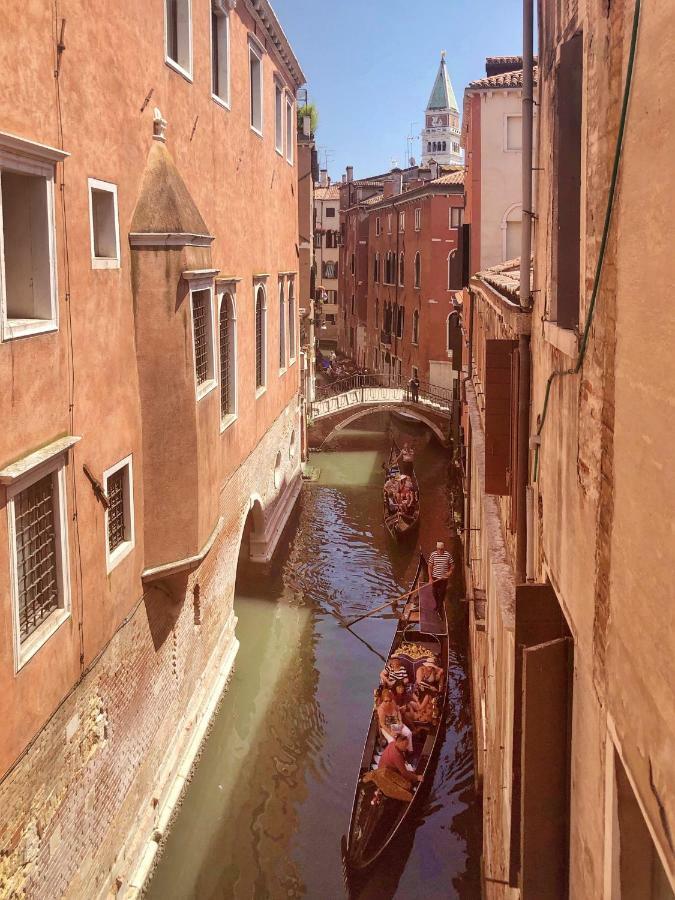 Canal View San Marco Luxury Rooms Venedig Eksteriør billede